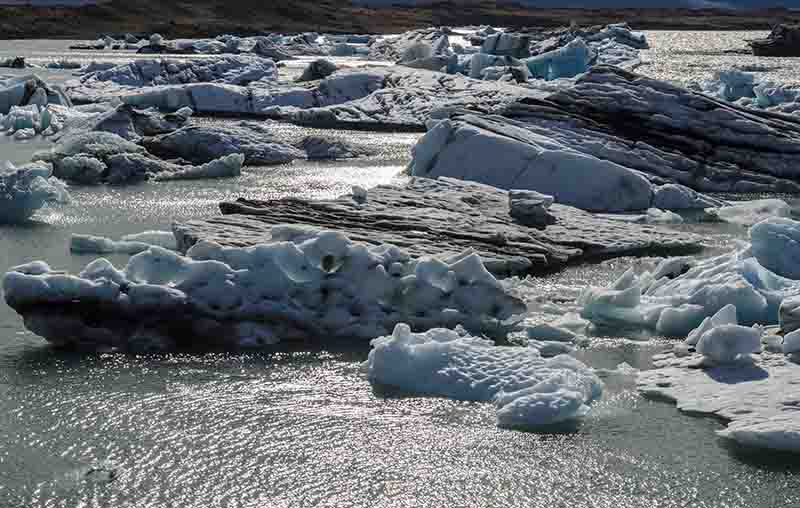 Islandia 072 - lago Jokulsarlon y glaciar Breioamerkurjokull.jpg